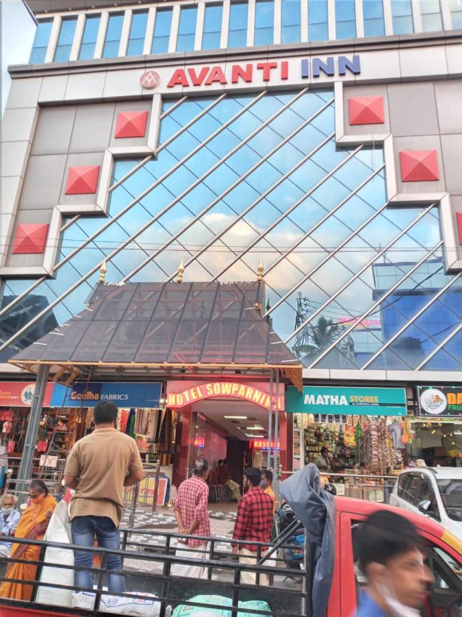 Avanti Inn Guruvāyūr Exterior foto