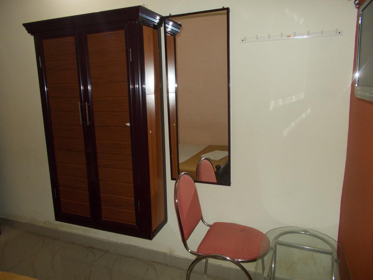 Avanti Inn Guruvāyūr Exterior foto