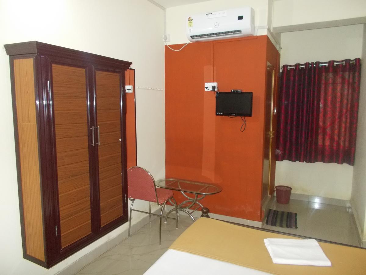 Avanti Inn Guruvāyūr Exterior foto